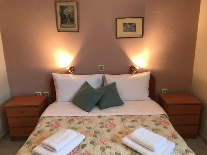 Mikro Katafygio Stavli Buitenkant foto