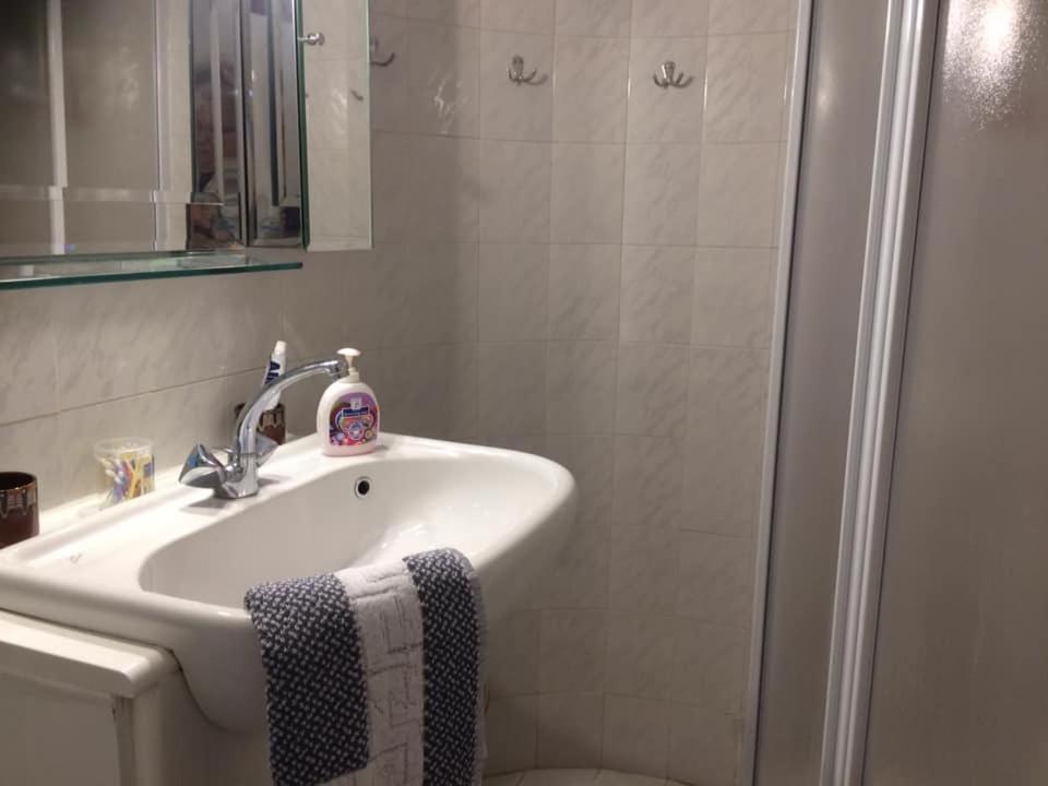Mikro Katafygio Stavli Buitenkant foto