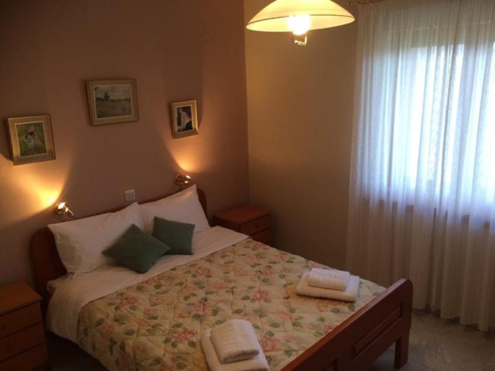 Mikro Katafygio Stavli Buitenkant foto