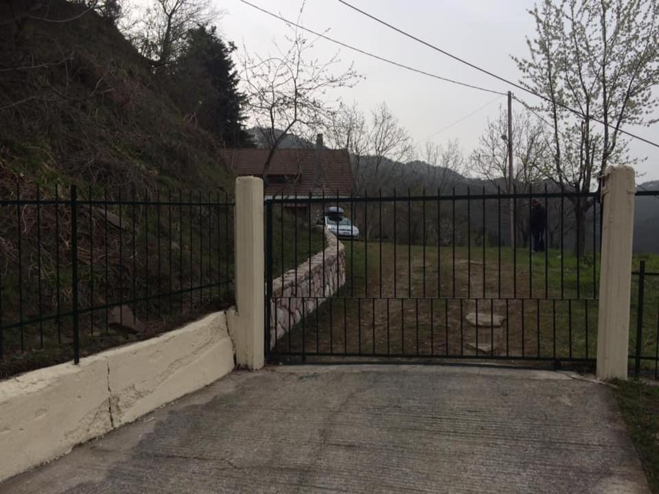 Mikro Katafygio Stavli Buitenkant foto